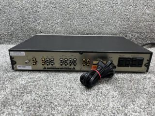 Luxman C-02 Preamplifier - Image 4