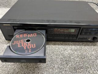 Onkyo R1 (DX-702) CD Player - Image 3