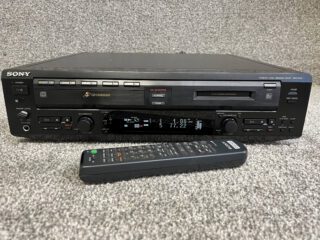 Sony MXD-D5C CD/Minidisc combo - Image 2